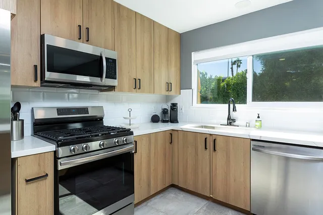 $985,000 | 3095 North Chuperosa Road, Palm Springs, CA 92262