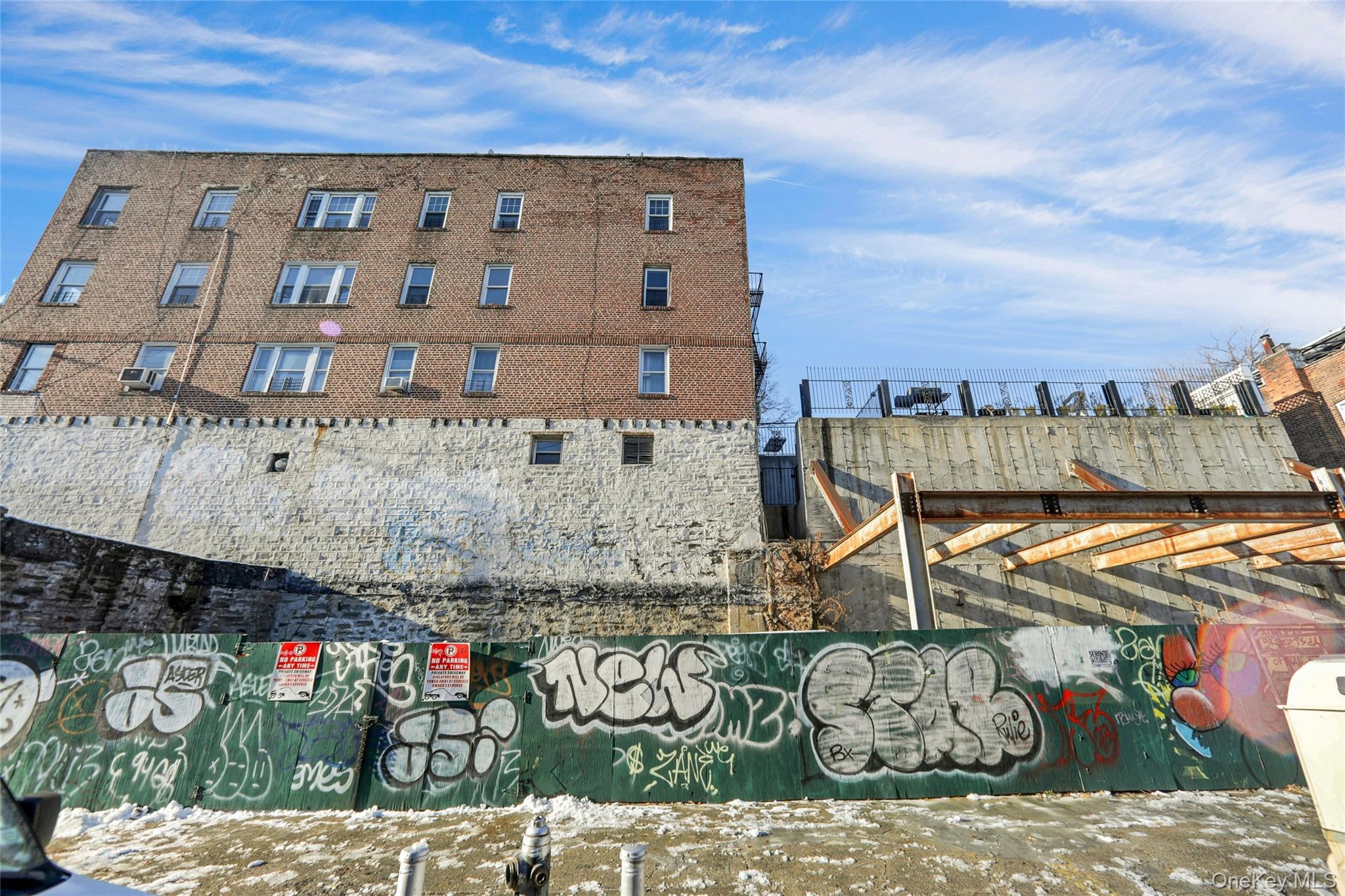 365 East 197th Street Bronx, NY 10458 - Photo 6 of 17 View of property