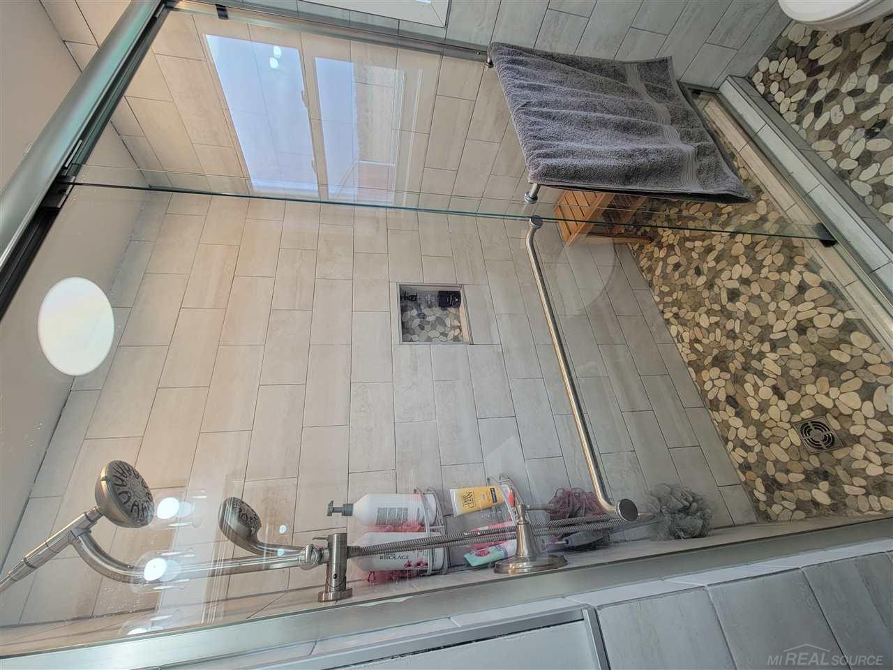 327 Elmer Road Sandusky, MI 48471 - Photo 13 of 16 50039737-12.JPG