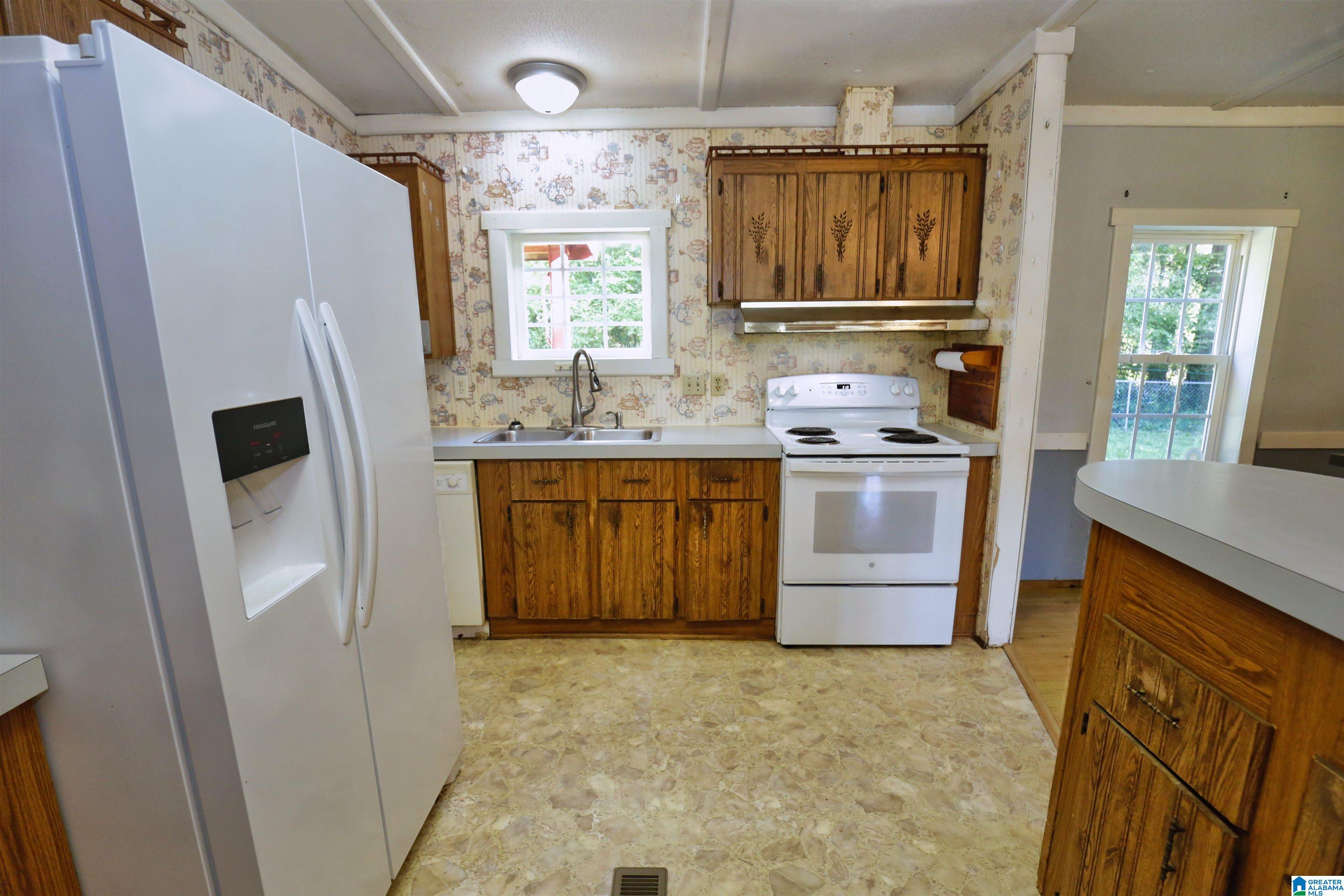 1045 Whites Gap Road Southeast Jacksonville, AL 36265 - Photo 11 of 23
