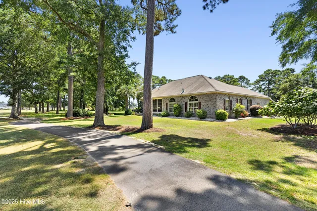 $819,000 | 205 Jones Byrd Court, Sunset Beach, NC 28468