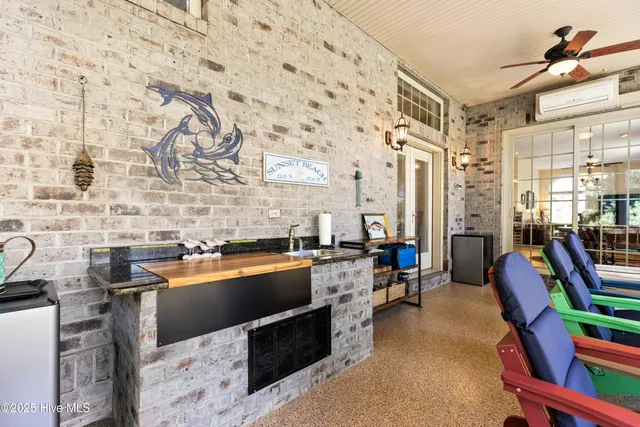 $819,000 | 205 Jones Byrd Court, Sunset Beach, NC 28468