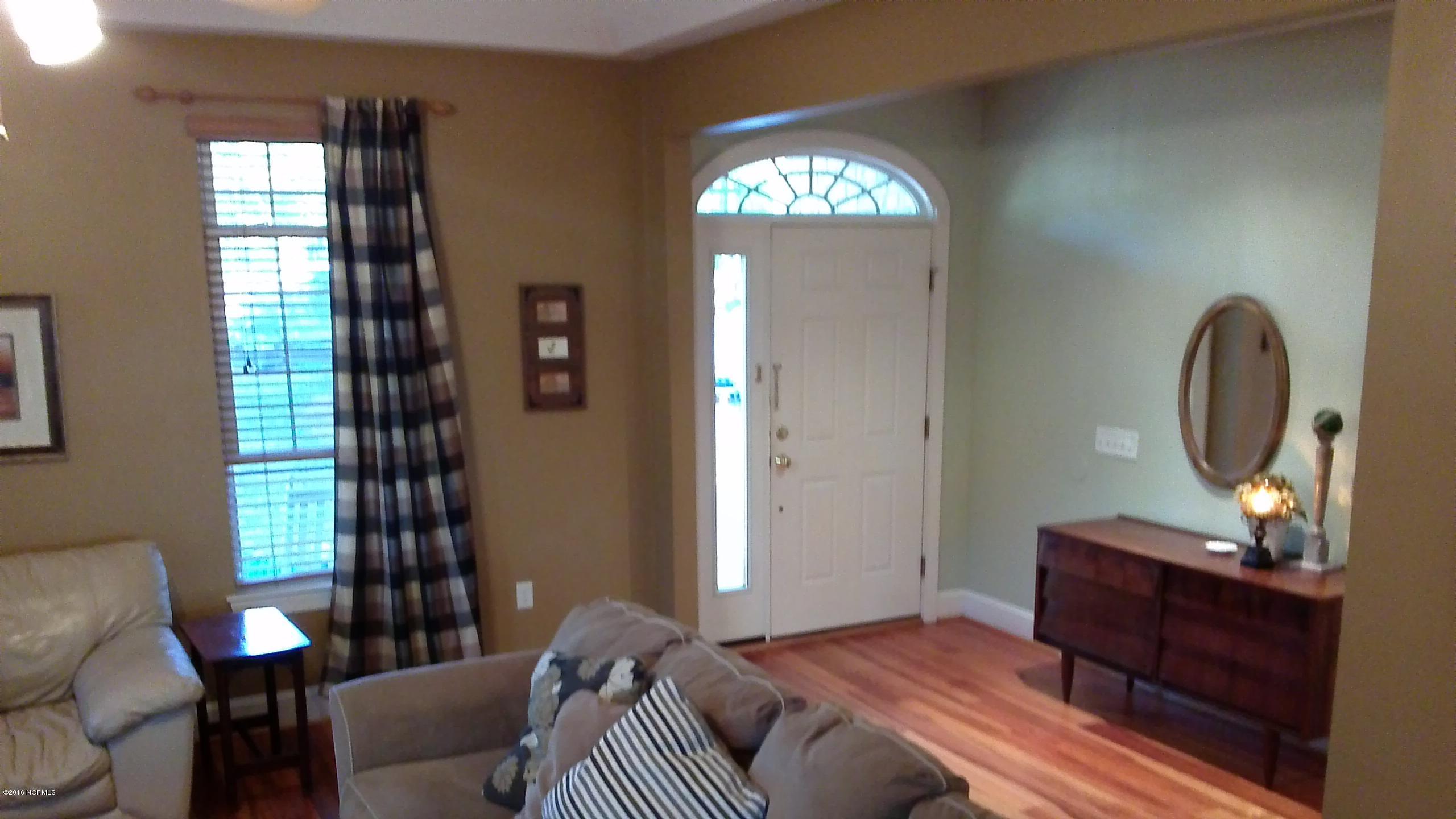 331 Okeechobee Road Wilmington, NC 28412 - Photo 3 of 20 WIN_20161106_161147