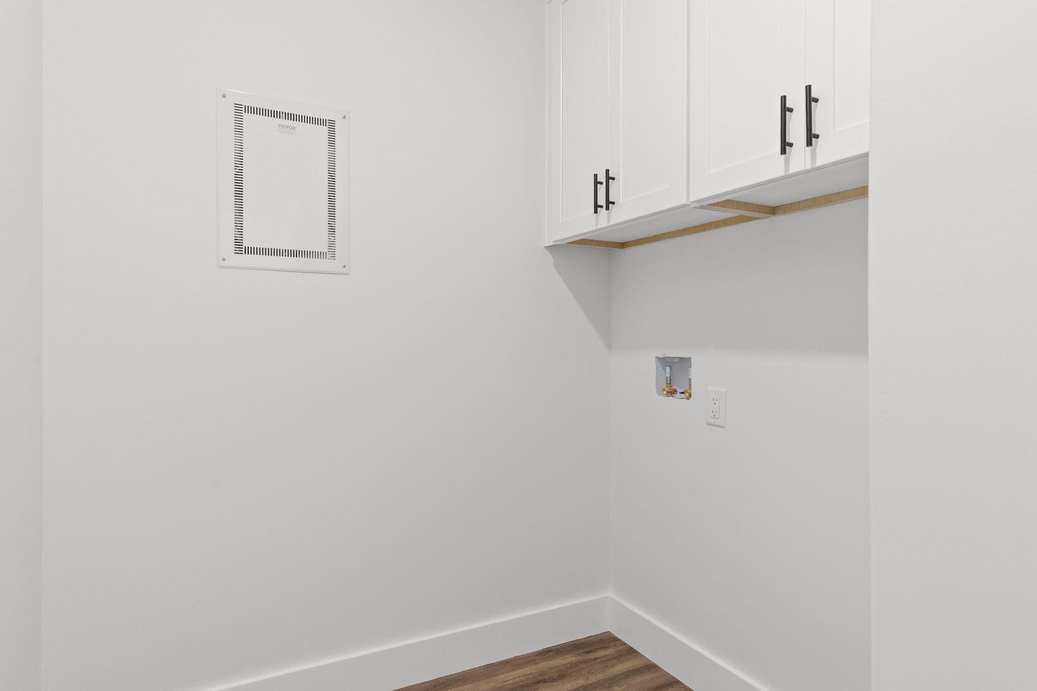 5 Central 7th Street Santa Rosa Beach, FL 32459 - Photo 19 of 23 Laundry room