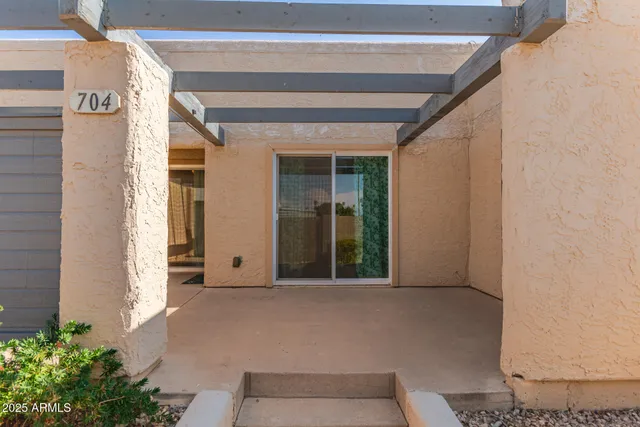 $300,000 | 704 South Lebanon Lane, Tempe, AZ 85288