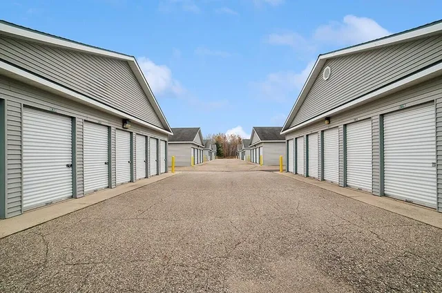 $105,000 | 3567 Hollyfield Drive, Cedar Springs, MI 49319