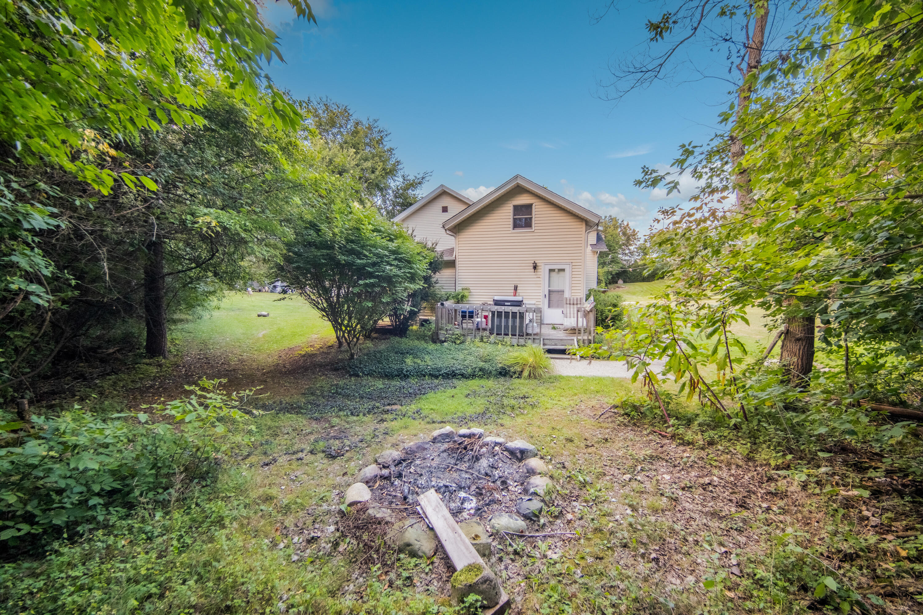 9798 Mcgregor Road Pinckney, MI 48169 - Photo 41 of 52 9798 McGregor-40
