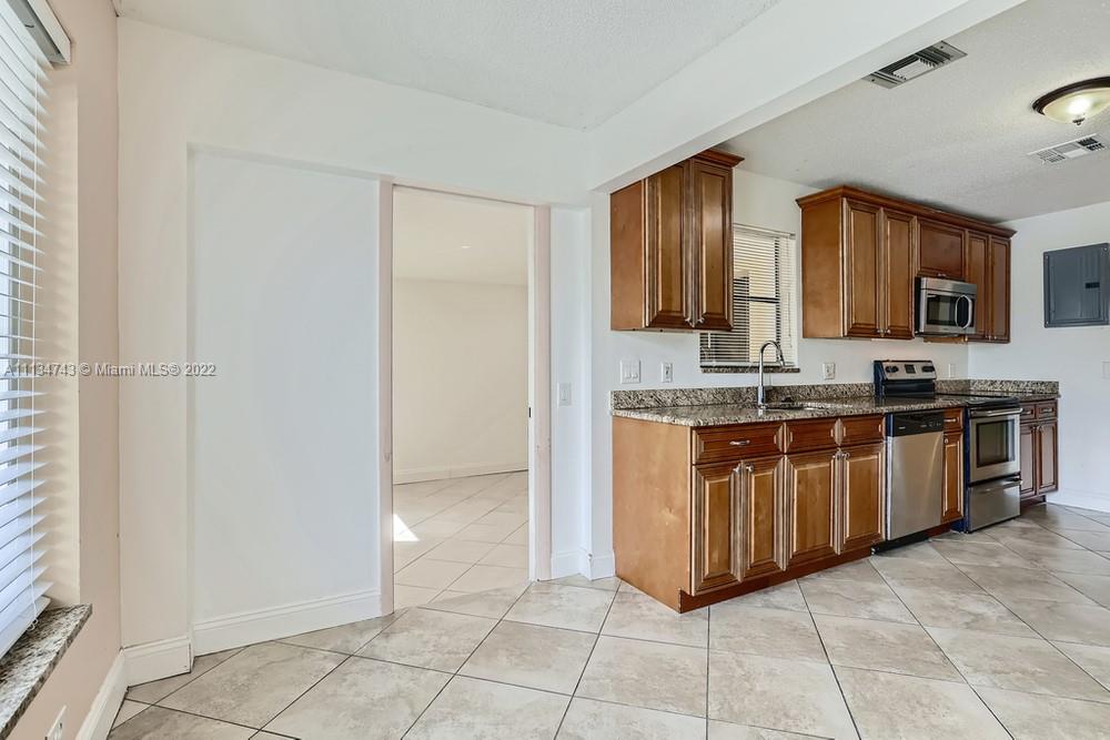 7502 Ace Road North Lake Worth, FL 33467 - Photo 18 of 32 Gallery Image 18