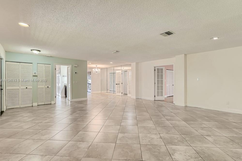 7502 Ace Road North Lake Worth, FL 33467 - Photo 10 of 32 Gallery Image 10