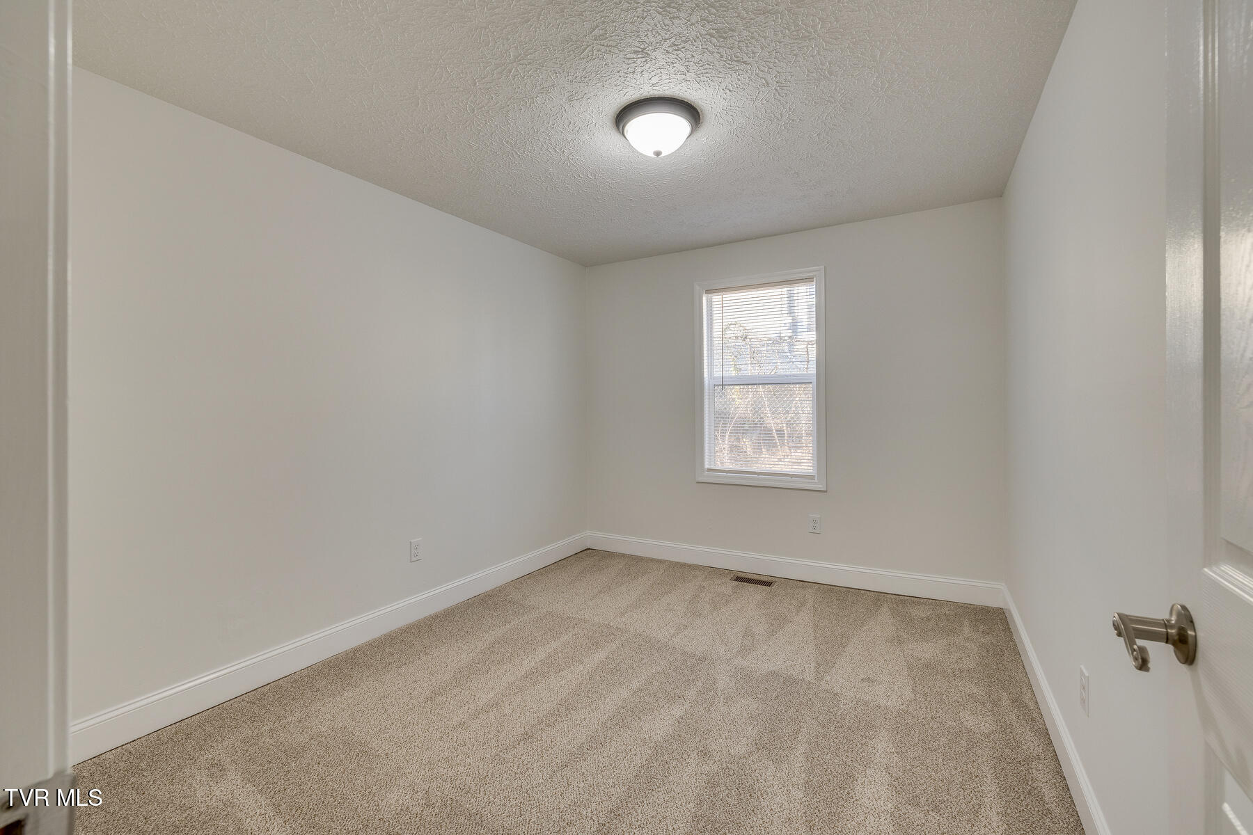 1309 Riverside Avenue Kingsport, TN 37660 - Photo 14 of 25 014