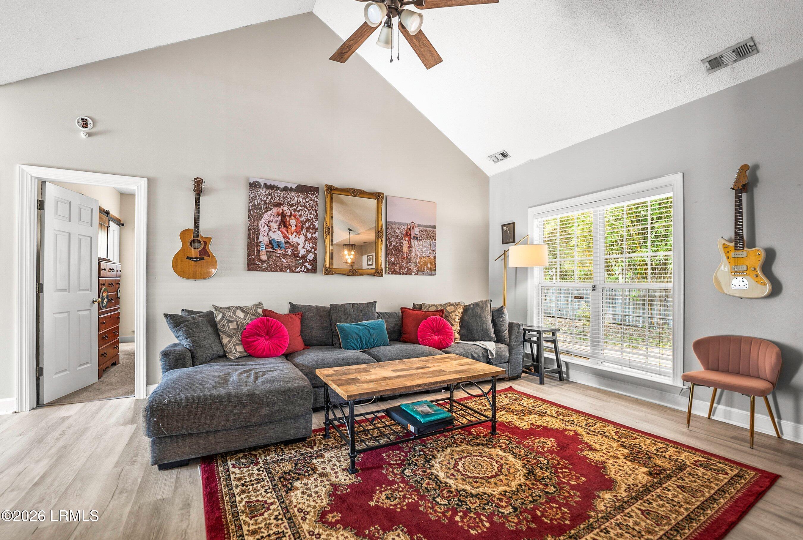 62 Westminster Place Beaufort, SC 29907 - Photo 3 of 24 DSC00475.jpg-SMALL