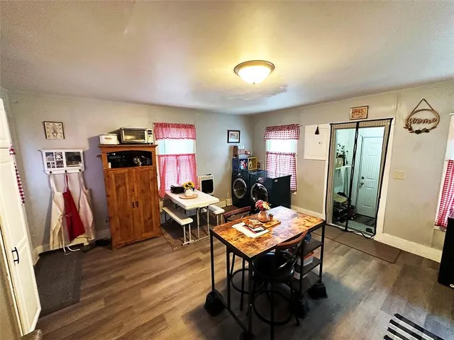 $137,500 | 124 West 3rd Avenue, Garnett, KS 66032