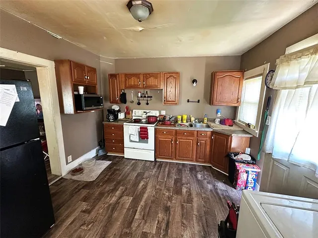 $137,500 | 124 West 3rd Avenue, Garnett, KS 66032