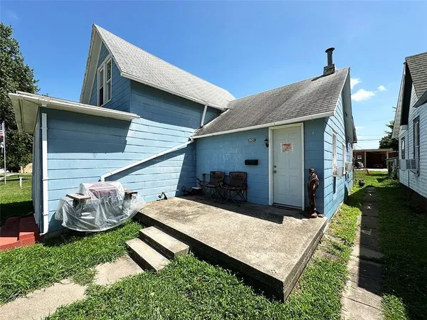 $137,500 | 124 West 3rd Avenue, Garnett, KS 66032