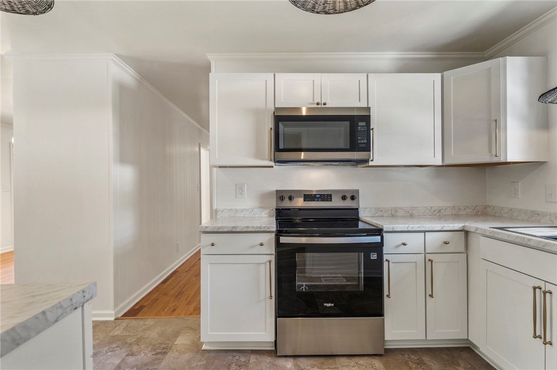 409 Mapleton Drive Greenville, SC 29607 - Photo 8 of 29