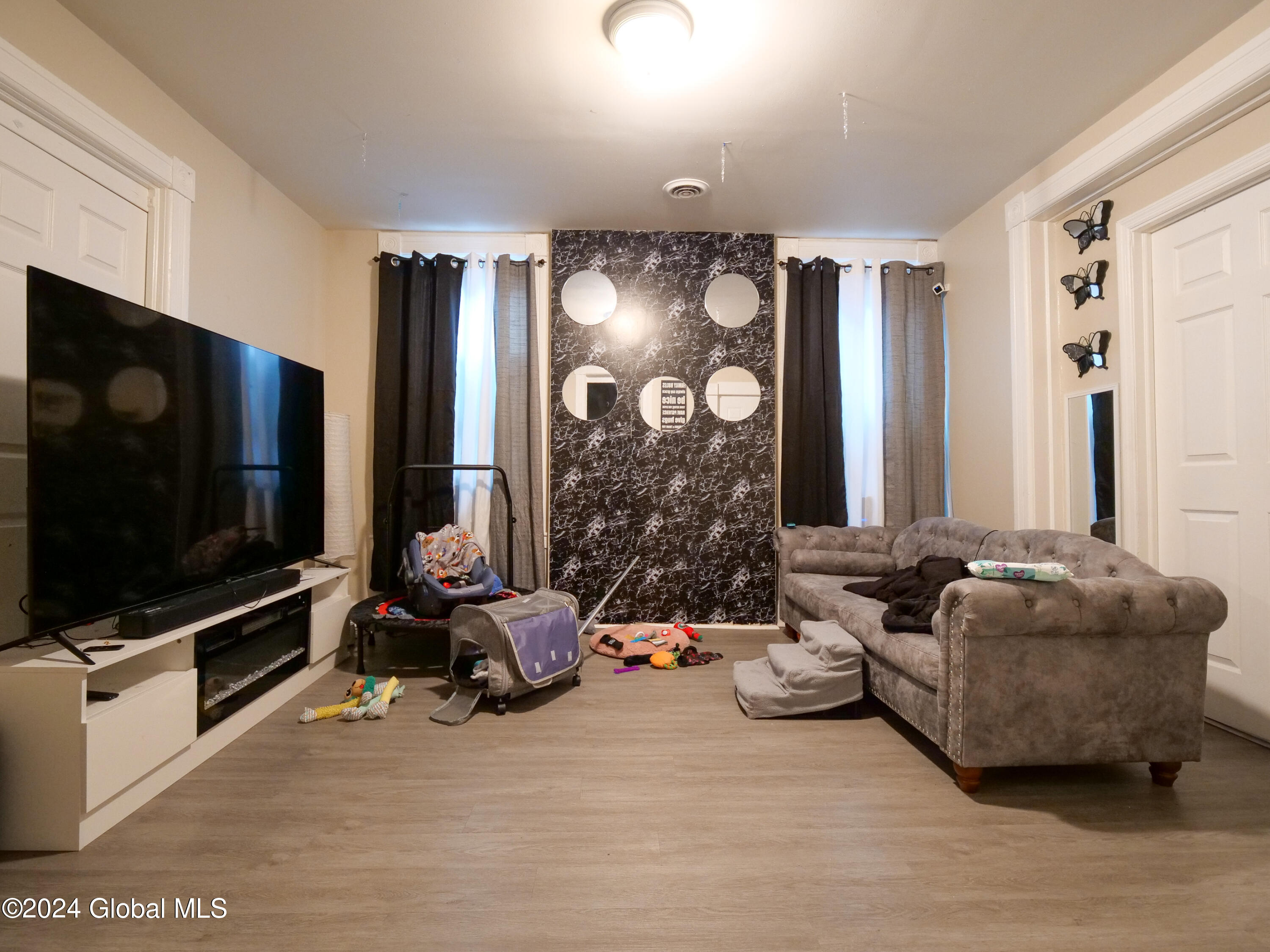3236 6th Avenue Troy, NY 12180 - Photo 9 of 12 3236 6th Ave upstairs family room