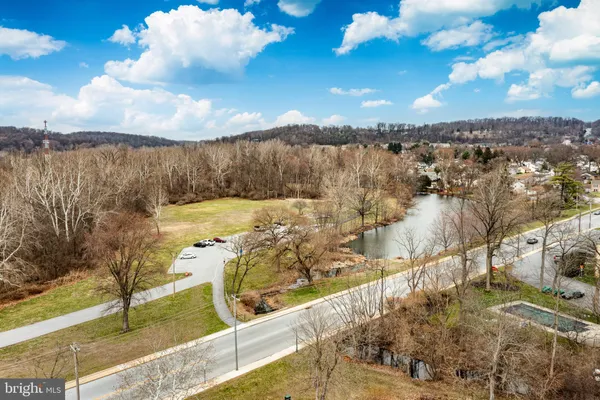 $190,000 | 335 East Lancaster Avenue, Unit E4, Downingtown, PA 19335