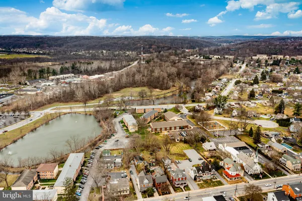 $190,000 | 335 East Lancaster Avenue, Unit E4, Downingtown, PA 19335