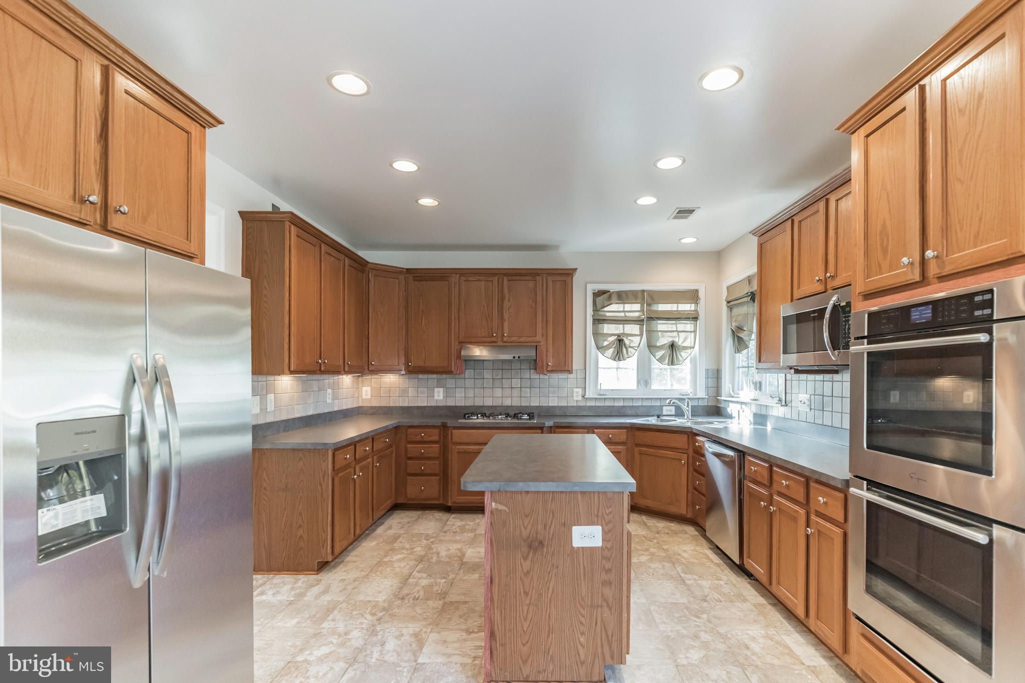 3602 Lions Field Road Triangle, VA 22172 - Photo 13 of 48