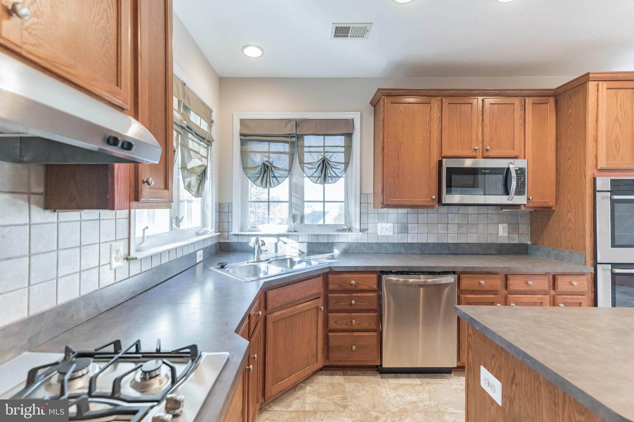 3602 Lions Field Road Triangle, VA 22172 - Photo 17 of 48