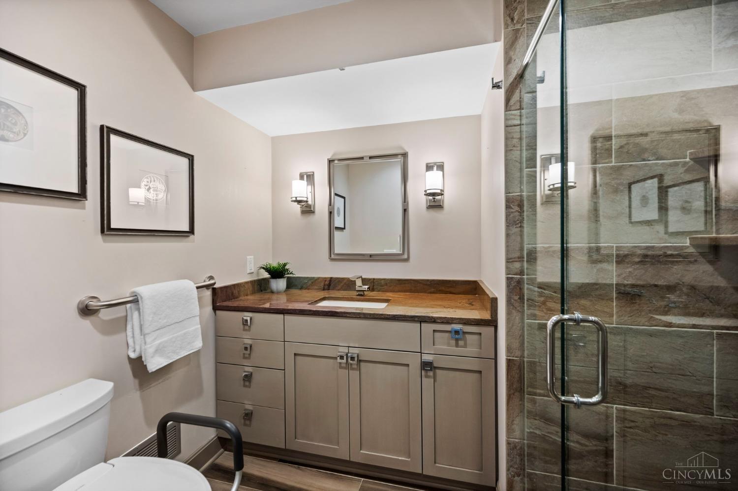 6196 Werk Road Cincinnati, OH 45248 - Photo 41 of 49