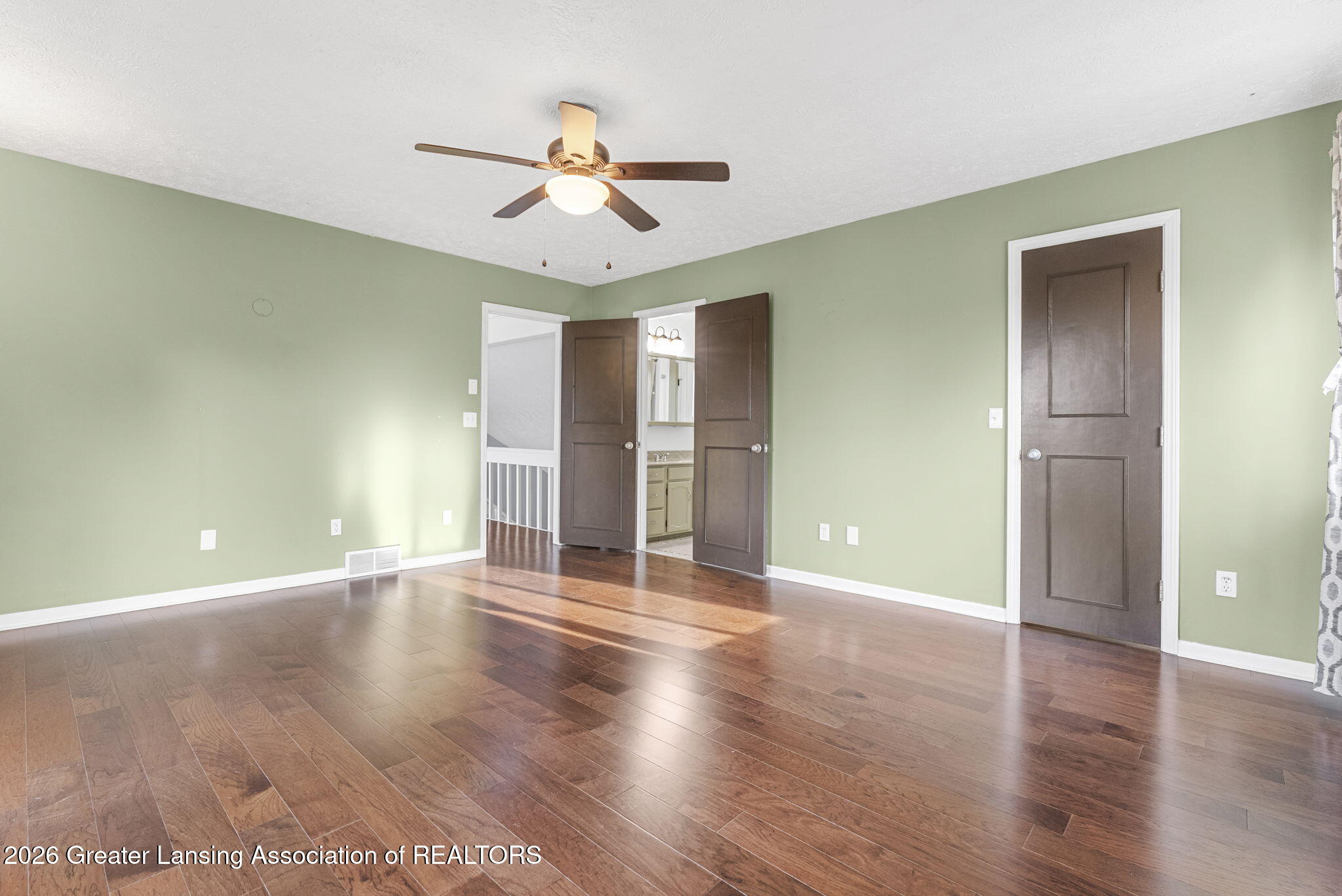 6044 Bishop Road Lansing, MI 48911 - Photo 33 of 57 27-web-or-mls-Media Jett -27