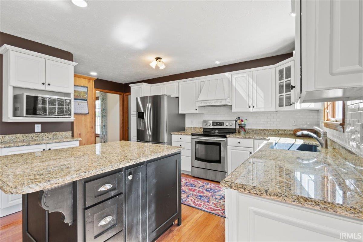 438 Smith Road Mitchell, IN 47446 - Photo 9 of 36