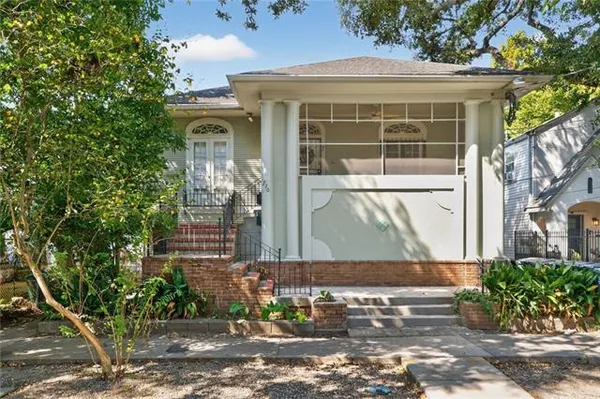 $1,350 | 710 Burdette Street, Unit 2A, New Orleans, LA 70118