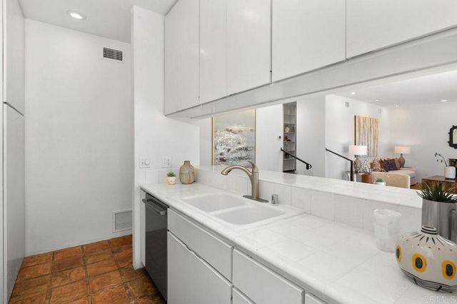 $2,750,000 | 8310 La Jolla Shores Drive, La Jolla, CA 92037