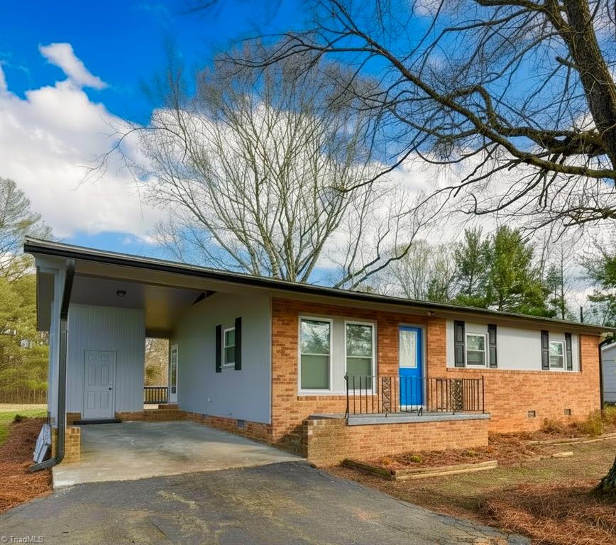 1389 McCoy Road Reidsville, NC 27320 - Photo 2 of 47 Gallery Image 2