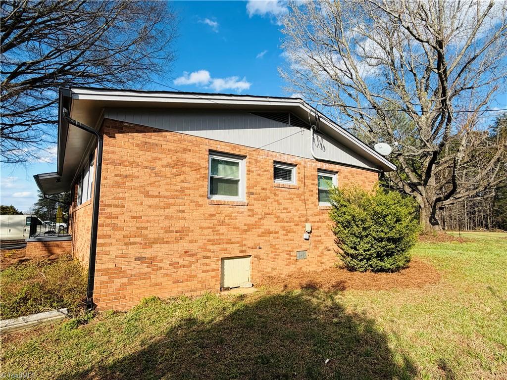 1389 McCoy Road Reidsville, NC 27320 - Photo 41 of 47 Gallery Image 41