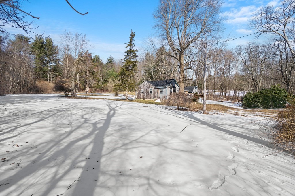 53 Bushnell Road Sturbridge, MA 01566 - Photo 4 of 26