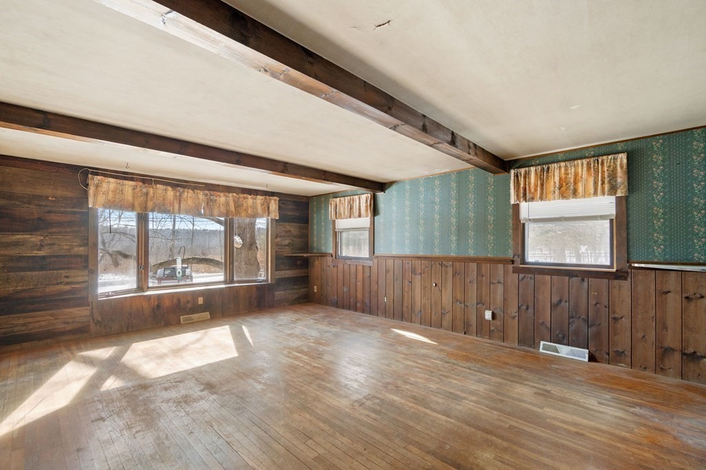 53 Bushnell Road Sturbridge, MA 01566 - Photo 6 of 26