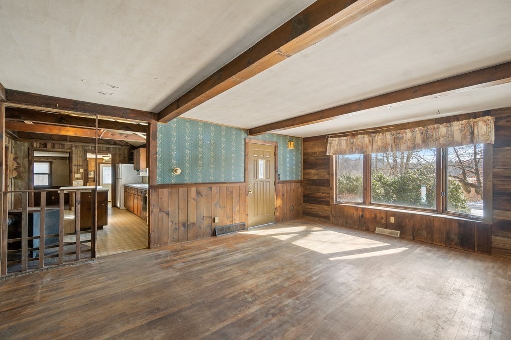 53 Bushnell Road Sturbridge, MA 01566 - Photo 7 of 26