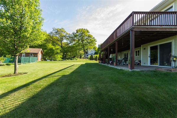 26 Surrey Road Winchester, MA 01890 - Photo 3 of 19 Gallery Image 3
