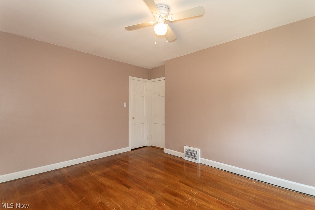 1567 Overbrook Road Cleveland, OH 44124 - Photo 13 of 19