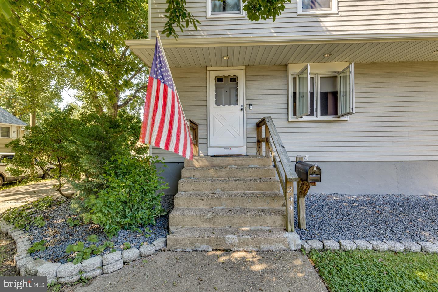 244 Spruce Avenue Maple Shade, NJ 08052 - Photo 3 of 39