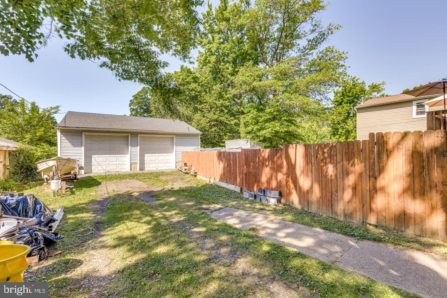 244 Spruce Avenue Maple Shade, NJ 08052 - Photo 4 of 39