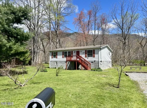 $149,000 | 518 River Street North, Big Stone Gap, VA 24219