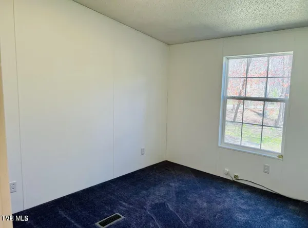 $149,000 | 518 River Street North, Big Stone Gap, VA 24219