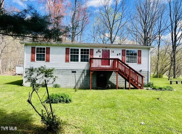 $149,000 | 518 River Street North, Big Stone Gap, VA 24219