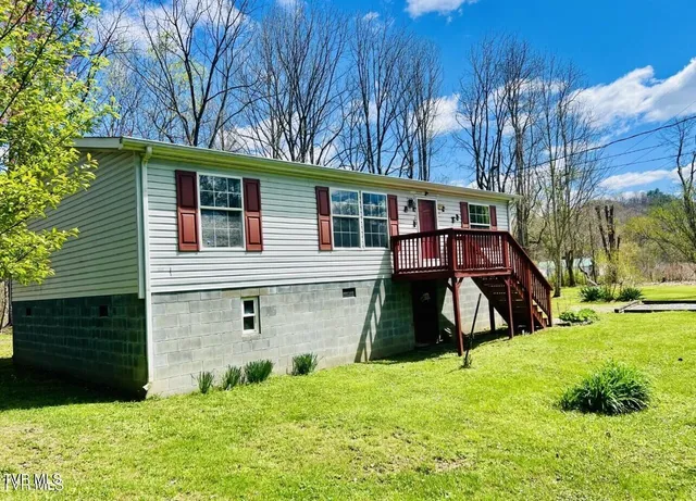 $149,000 | 518 River Street North, Big Stone Gap, VA 24219