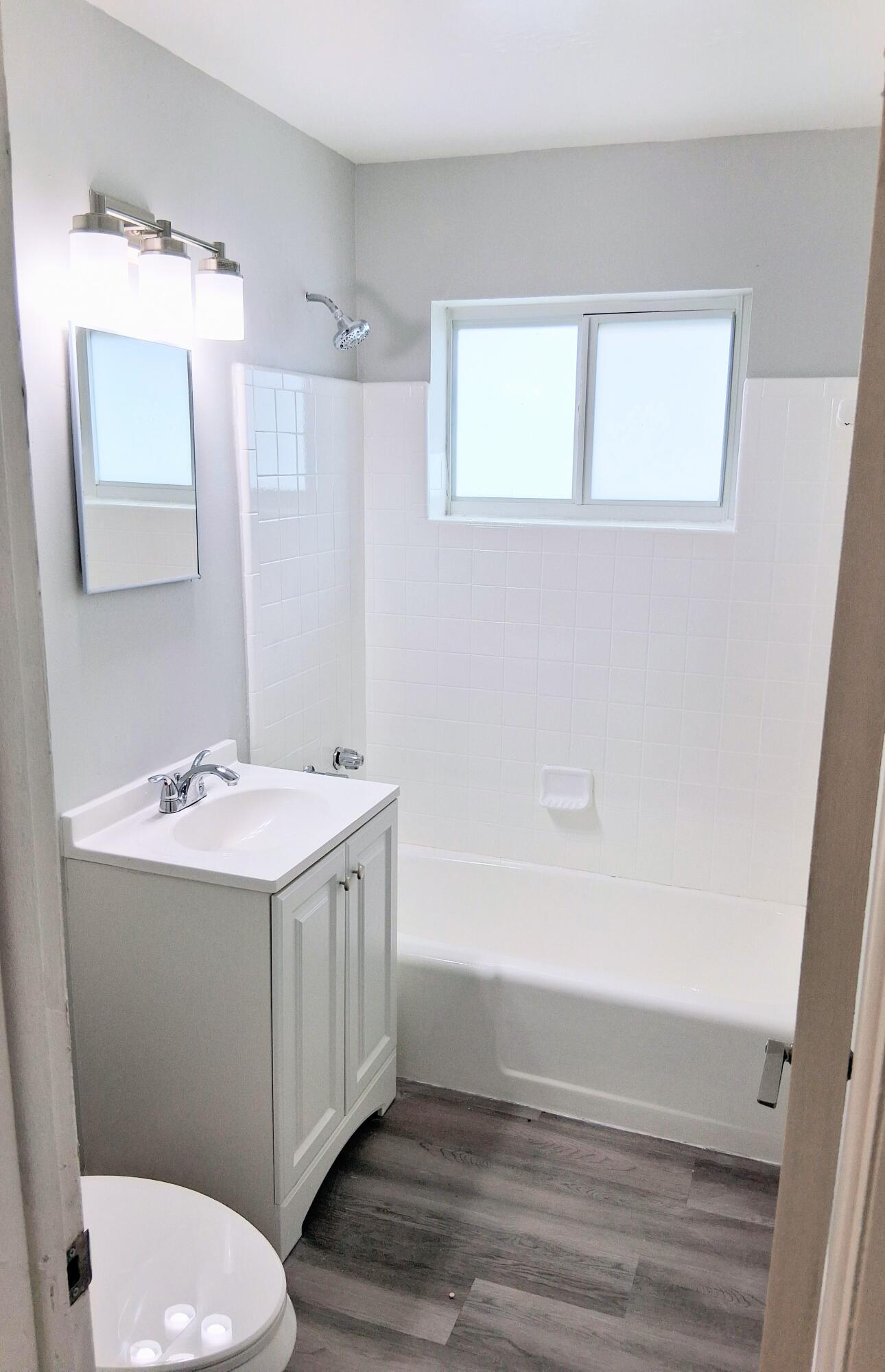 2302 Avenue M Riviera Beach, FL 33404 - Photo 5 of 8 1000020093