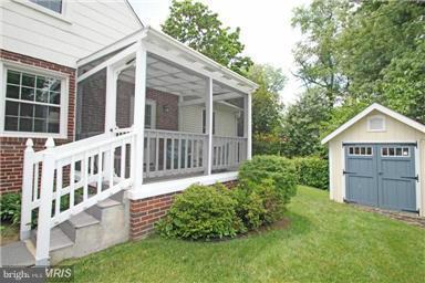 9612 Clearview Place Silver Spring, MD 20901 - Photo 18 of 19 Exterior (Rear)