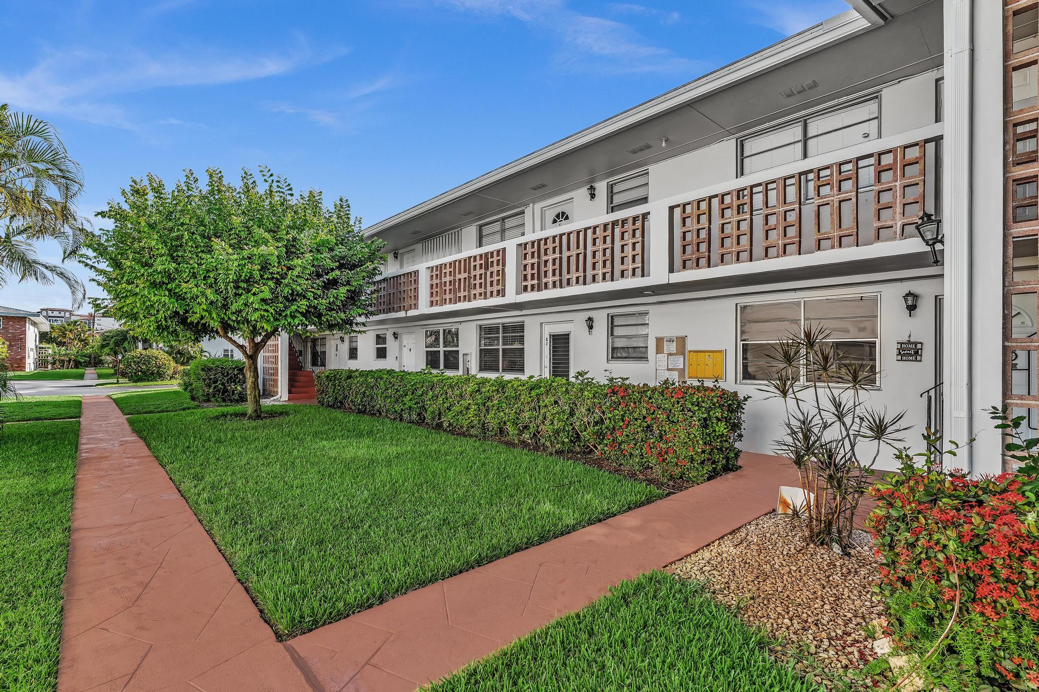 40 Southeast 13th Street, Unit A2 Boca Raton, FL 33432 - Photo 5 of 43 FPP00021