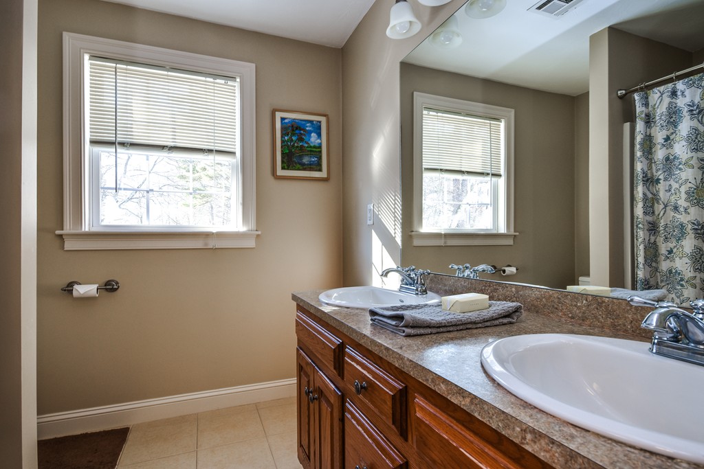 4 Breton Road Upton, MA 01568 - Photo 21 of 30 Gallery Image 21