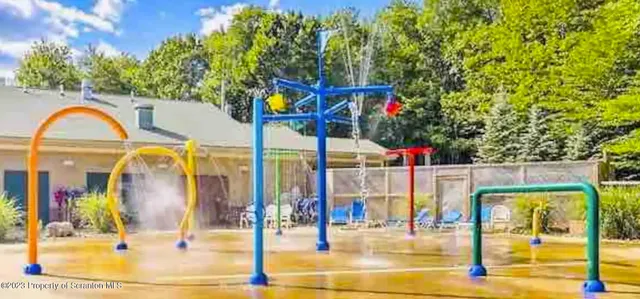 $239,900 | 5 Lyman Court, Gouldsboro, PA 18424