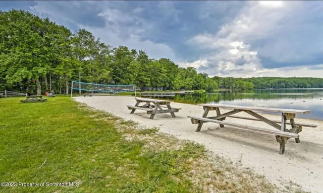 $239,900 | 5 Lyman Court, Gouldsboro, PA 18424