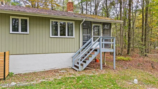 $239,900 | 5 Lyman Court, Gouldsboro, PA 18424