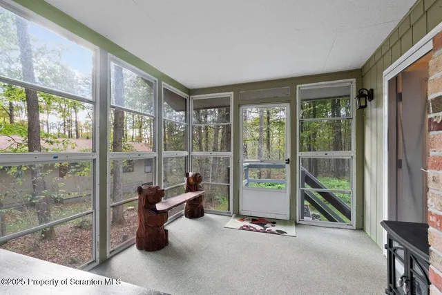 $239,900 | 5 Lyman Court, Gouldsboro, PA 18424